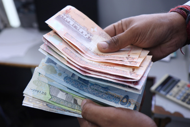 MP proposes raising pay of government employees